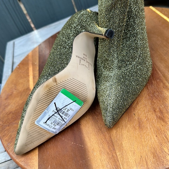 Newish Marc Fisher LTD Breezy Gold Glitter Boots - Sz 5M - Picture 9 of 11